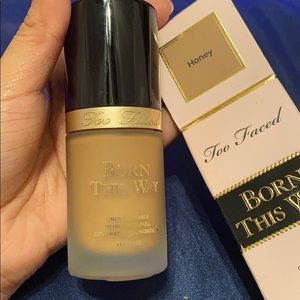 TOO FACED foundation
